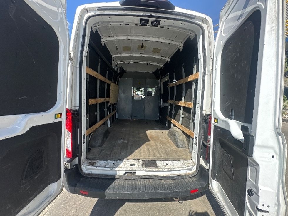 Cargo Van (Panel Van)-Light and Medium Duty Trucks-Ford-2021-Transit 250-Elmsford-NY-114,018\n\t\tmiles-$ 32,250 - Image 9