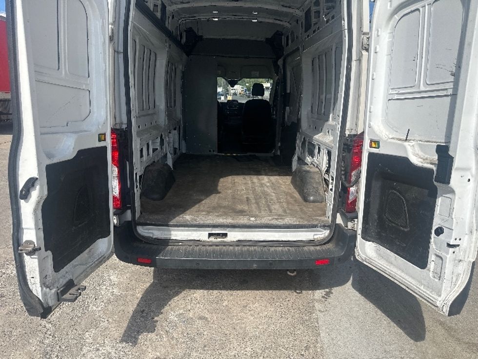 Cargo Van (Panel Van)-Light and Medium Duty Trucks-Ford-2021-Transit 250-Elmsford-NY-98,379\n\t\tmiles-$ 28,750 - Image 9