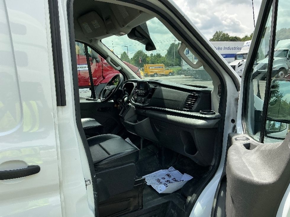 Cargo Van (Panel Van)-Light and Medium Duty Trucks-Ford-2021-Transit 250-Erlanger-KY-163,706\n\t\tmiles-$ 25,250 - Image 16