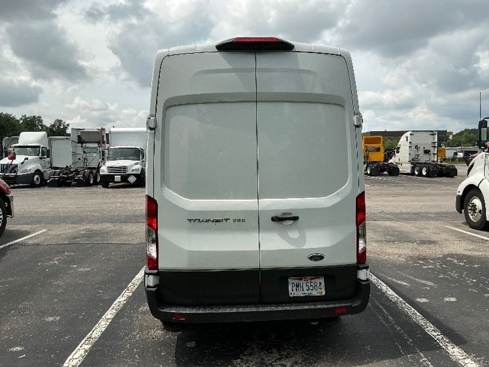 Cargo Van (Panel Van)-Light and Medium Duty Trucks-Ford-2021-Transit 250-Erlanger-KY-163,706\n\t\tmiles-$ 25,250 - Image 6