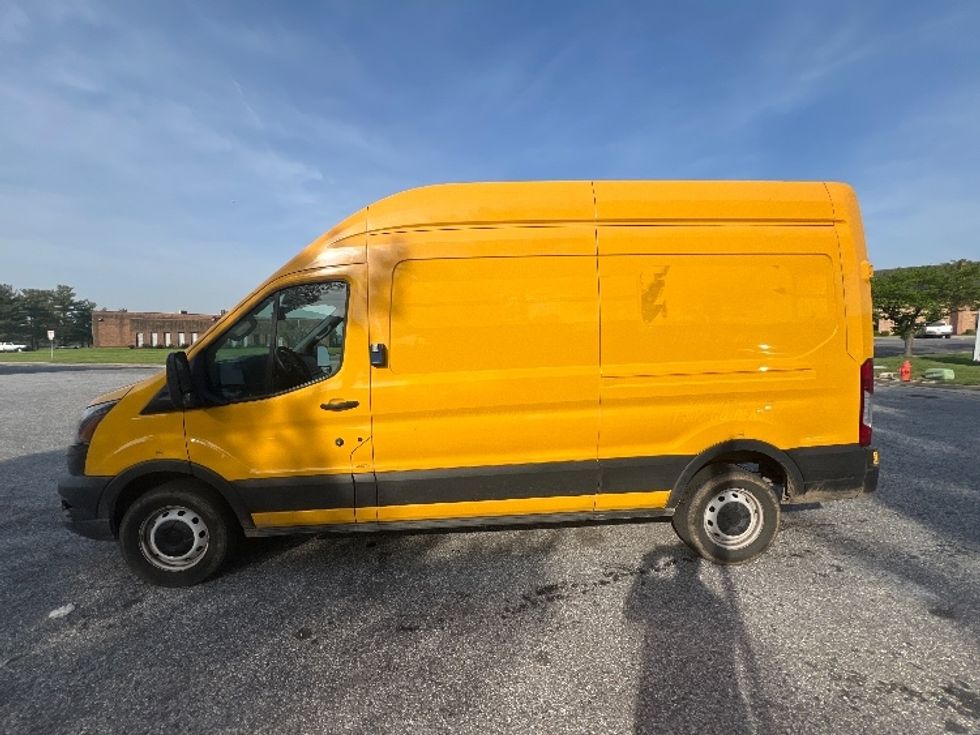 Cargo Van (Panel Van)-Light and Medium Duty Trucks-Ford-2021-Transit 250-Essex-MD-76,556\n\t\tmiles-$ 31,250 - Image 4