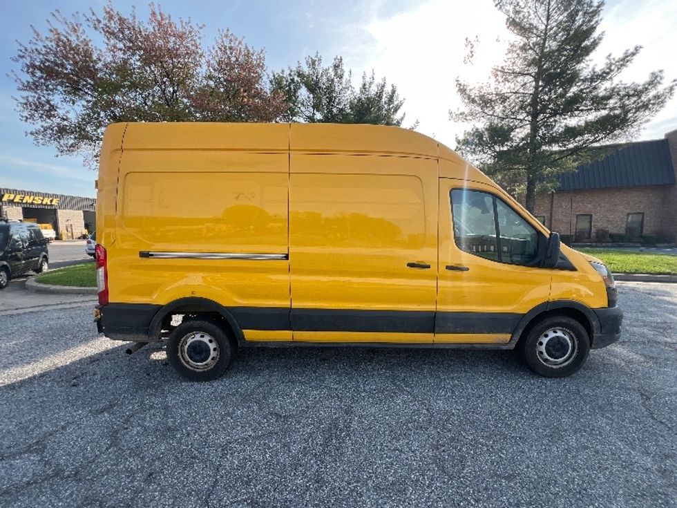 Cargo Van (Panel Van)-Light and Medium Duty Trucks-Ford-2021-Transit 250-Essex-MD-76,556\n\t\tmiles-$ 31,250 - Image 9