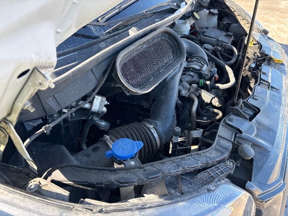 Cargo Van (Panel Van)-Light and Medium Duty Trucks-Ford-2021-Transit 250-Etobicoke-ON-106,550\n\t\tkm-$ 45,000 - Image 22