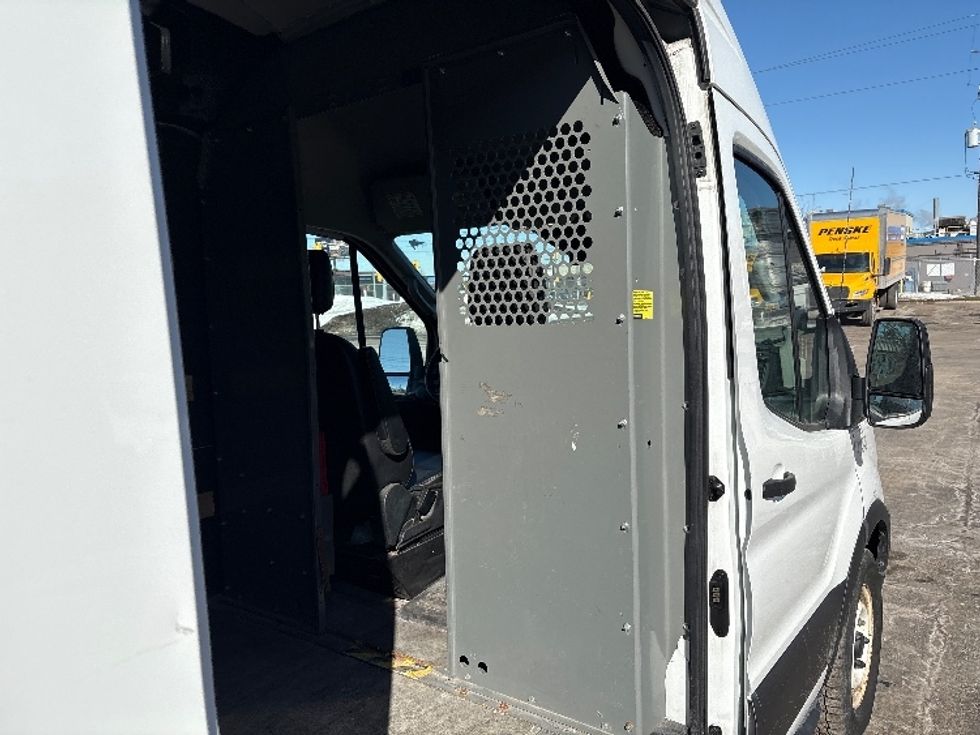 Cargo Van (Panel Van)-Light and Medium Duty Trucks-Ford-2021-Transit 250-Etobicoke-ON-106,550\n\t\tkm-$ 45,000 - Image 26