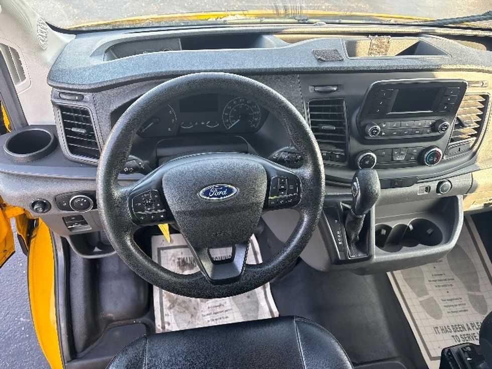 Cargo Van (Panel Van)-Light and Medium Duty Trucks-Ford-2021-Transit 250-Etobicoke-ON-120,082\n\t\tkm-$ 39,000 - Image 15