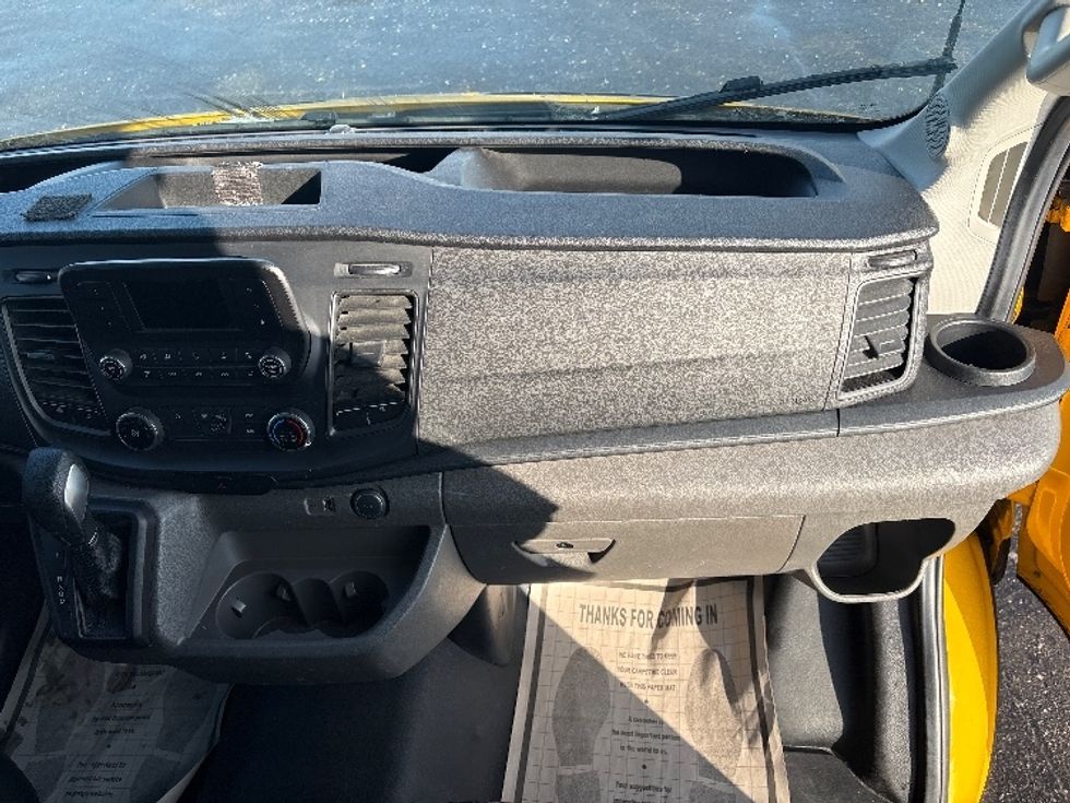 Cargo Van (Panel Van)-Light and Medium Duty Trucks-Ford-2021-Transit 250-Etobicoke-ON-120,082\n\t\tkm-$ 39,000 - Image 18