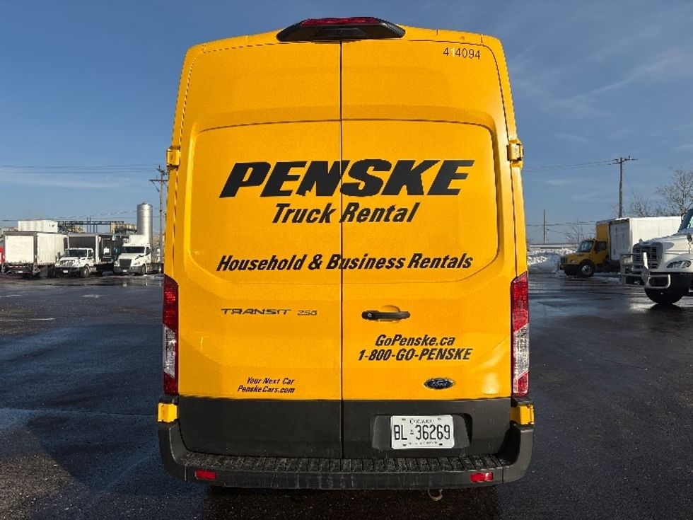 Cargo Van (Panel Van)-Light and Medium Duty Trucks-Ford-2021-Transit 250-Etobicoke-ON-120,082\n\t\tkm-$ 39,000 - Image 6