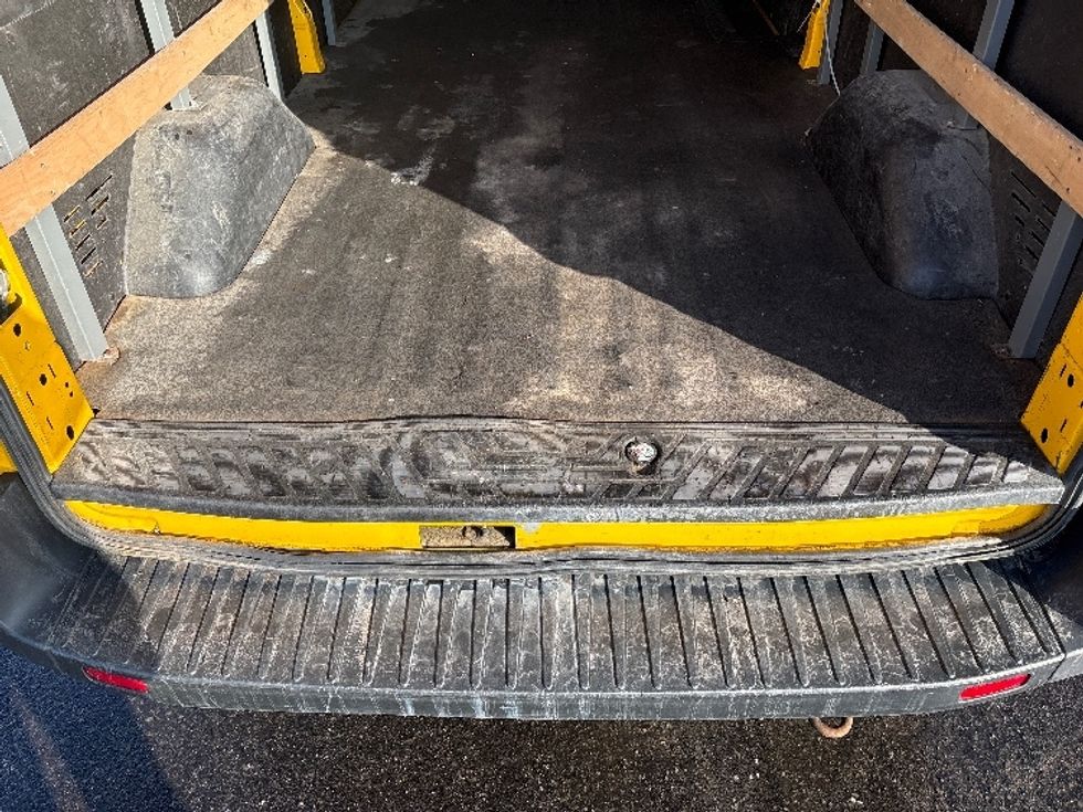 Cargo Van (Panel Van)-Light and Medium Duty Trucks-Ford-2021-Transit 250-Etobicoke-ON-120,082\n\t\tkm-$ 39,000 - Image 8