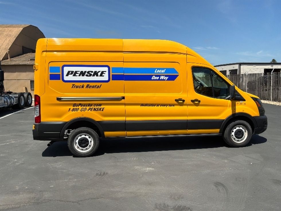 Cargo Van (Panel Van)-Light and Medium Duty Trucks-Ford-2021-Transit 250-Everett-WA-85,855\n\t\tmiles-$ 32,250 - Image 15