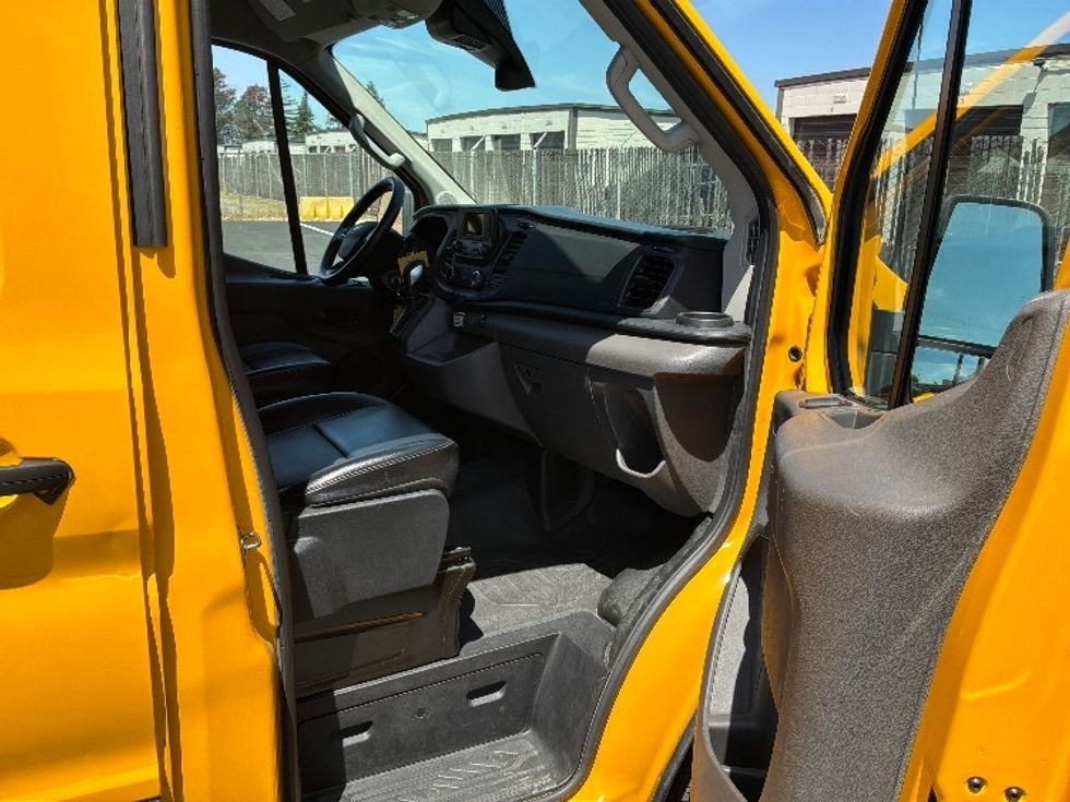 Cargo Van (Panel Van)-Light and Medium Duty Trucks-Ford-2021-Transit 250-Everett-WA-85,855\n\t\tmiles-$ 32,250 - Image 20