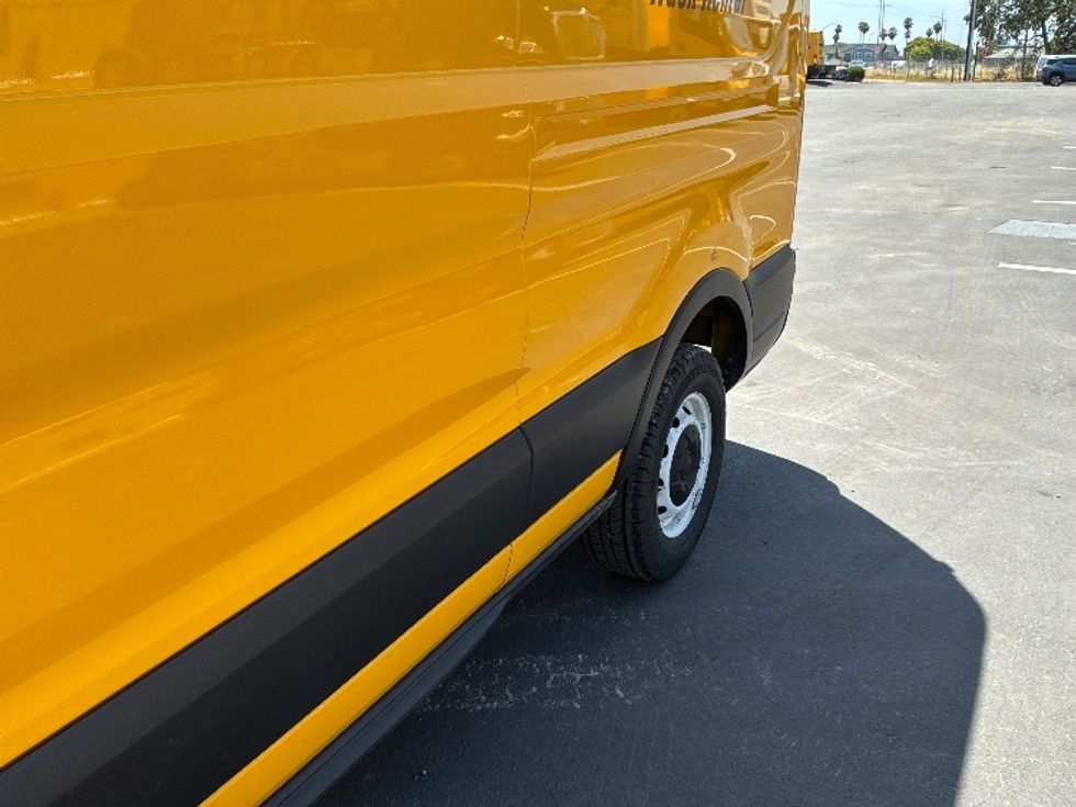 Cargo Van (Panel Van)-Light and Medium Duty Trucks-Ford-2021-Transit 250-Everett-WA-85,855\n\t\tmiles-$ 32,250 - Image 26