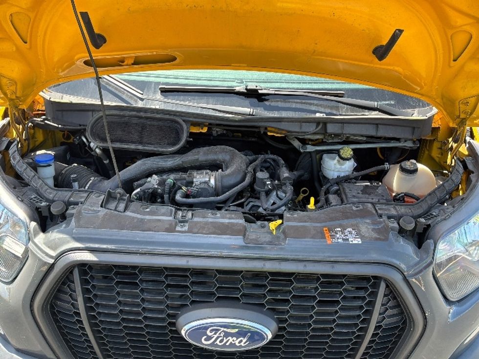 Cargo Van (Panel Van)-Light and Medium Duty Trucks-Ford-2021-Transit 250-Everett-WA-85,855\n\t\tmiles-$ 32,250 - Image 27