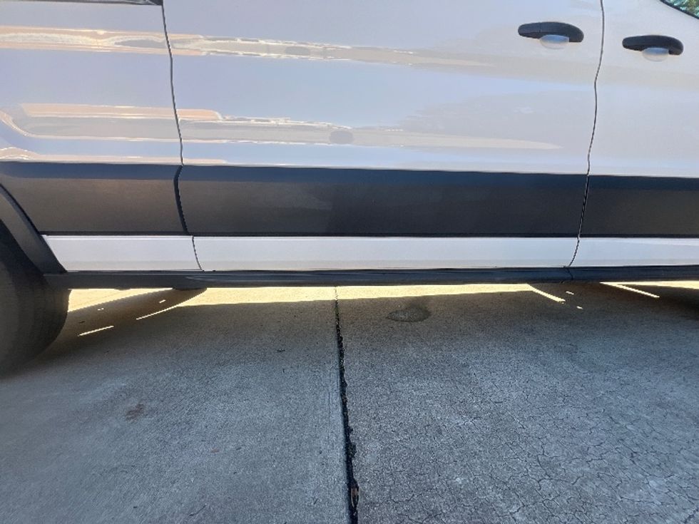 Cargo Van (Panel Van)-Light and Medium Duty Trucks-Ford-2021-Transit 250-Florence-SC-107,800\n\t\tmiles-$ 37,250 - Image 13