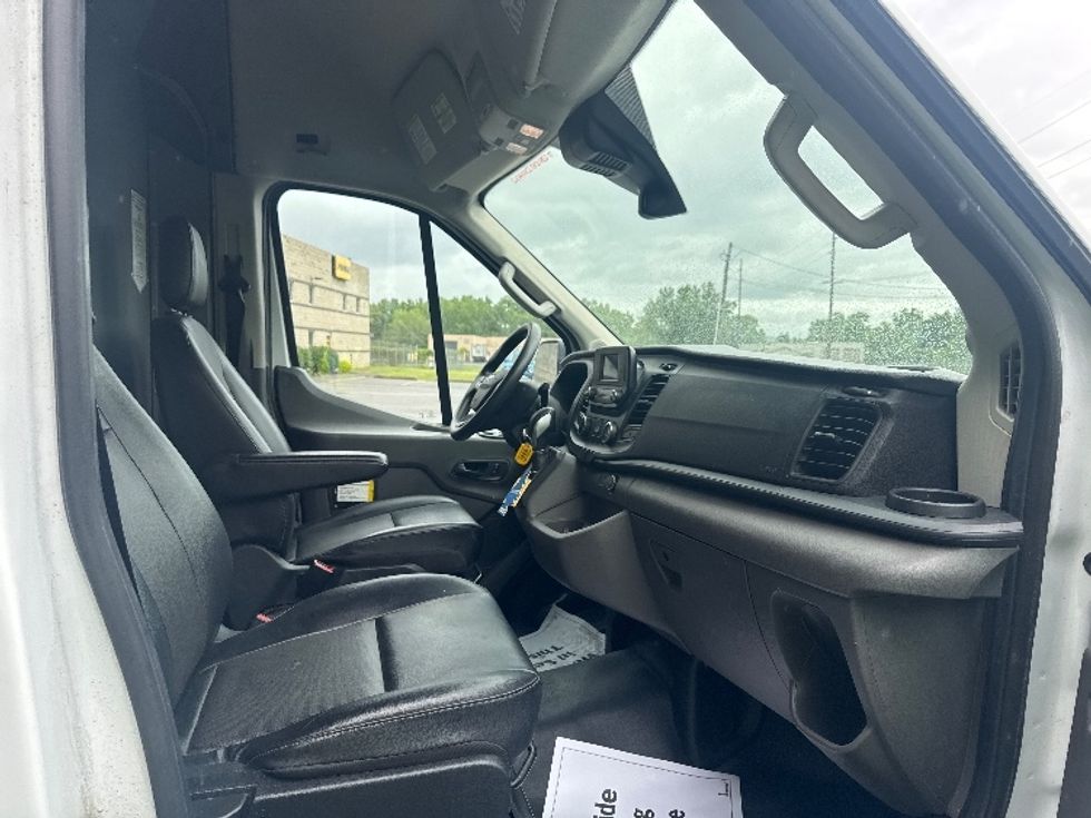 Cargo Van (Panel Van)-Light and Medium Duty Trucks-Ford-2021-Transit 250-Flower Mound-TX-64,425\n\t\tmiles-$ 36,000 - Image 17