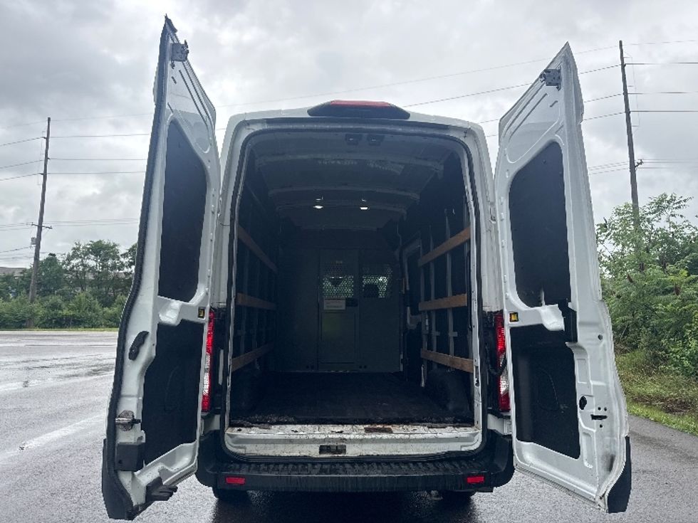 Cargo Van (Panel Van)-Light and Medium Duty Trucks-Ford-2021-Transit 250-Flower Mound-TX-64,425\n\t\tmiles-$ 36,000 - Image 7