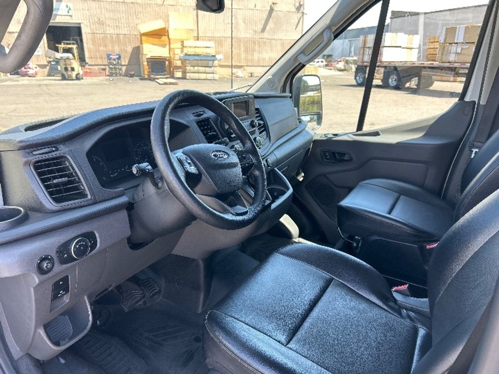 Cargo Van (Panel Van)-Light and Medium Duty Trucks-Ford-2021-Transit 250-Fontana-CA-110,127\n\t\tmiles-$ 34,000 - Image 17