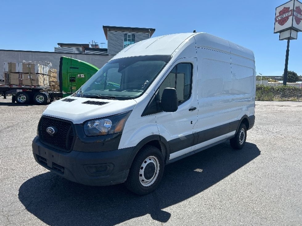 Cargo Van (Panel Van)-Light and Medium Duty Trucks-Ford-2021-Transit 250-Fontana-CA-110,127\n\t\tmiles-$ 34,000 - Image 3