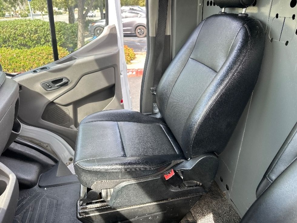 Cargo Van (Panel Van)-Light and Medium Duty Trucks-Ford-2021-Transit 250-Fontana-CA-126,421\n\t\tmiles-$ 31,750 - Image 15