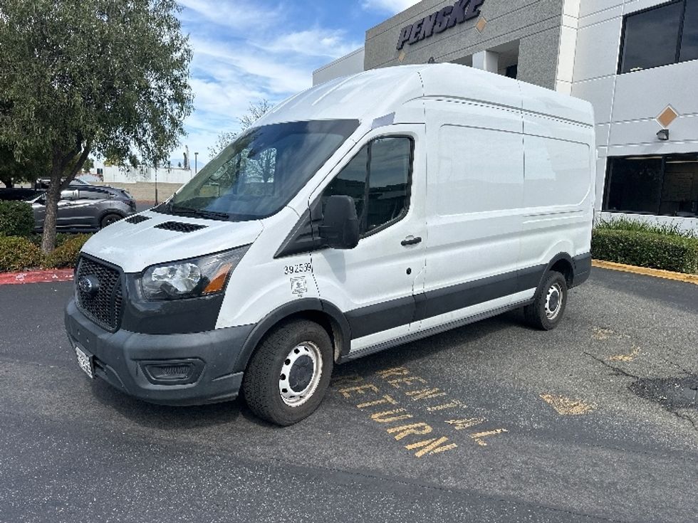 Cargo Van (Panel Van)-Light and Medium Duty Trucks-Ford-2021-Transit 250-Fontana-CA-126,421\n\t\tmiles-$ 31,750 - Image 3