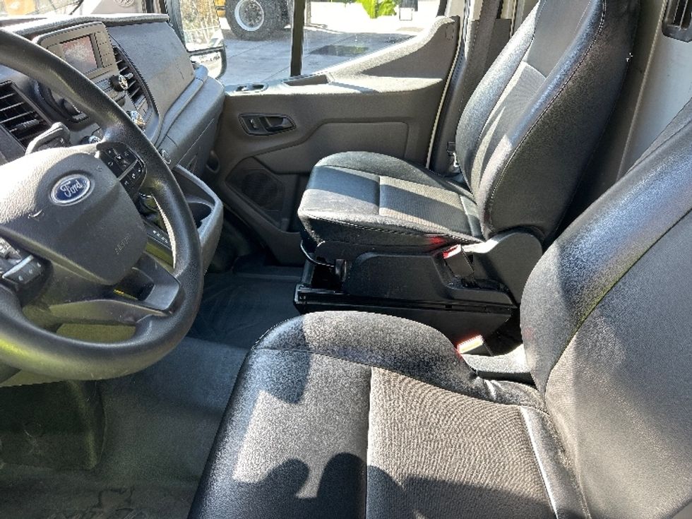 Cargo Van (Panel Van)-Light and Medium Duty Trucks-Ford-2021-Transit 250-Fontana-CA-92,562\n\t\tmiles-$ 34,000 - Image 18