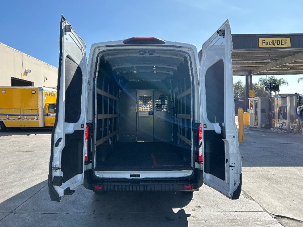 Cargo Van (Panel Van)-Light and Medium Duty Trucks-Ford-2021-Transit 250-Fontana-CA-92,562\n\t\tmiles-$ 34,000 - Image 8