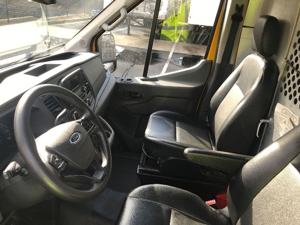 Cargo Van (Panel Van)-Light and Medium Duty Trucks-Ford-2021-Transit 250-Forest Park-GA-89,814\n\t\tmiles-$ 31,750 - Image 16