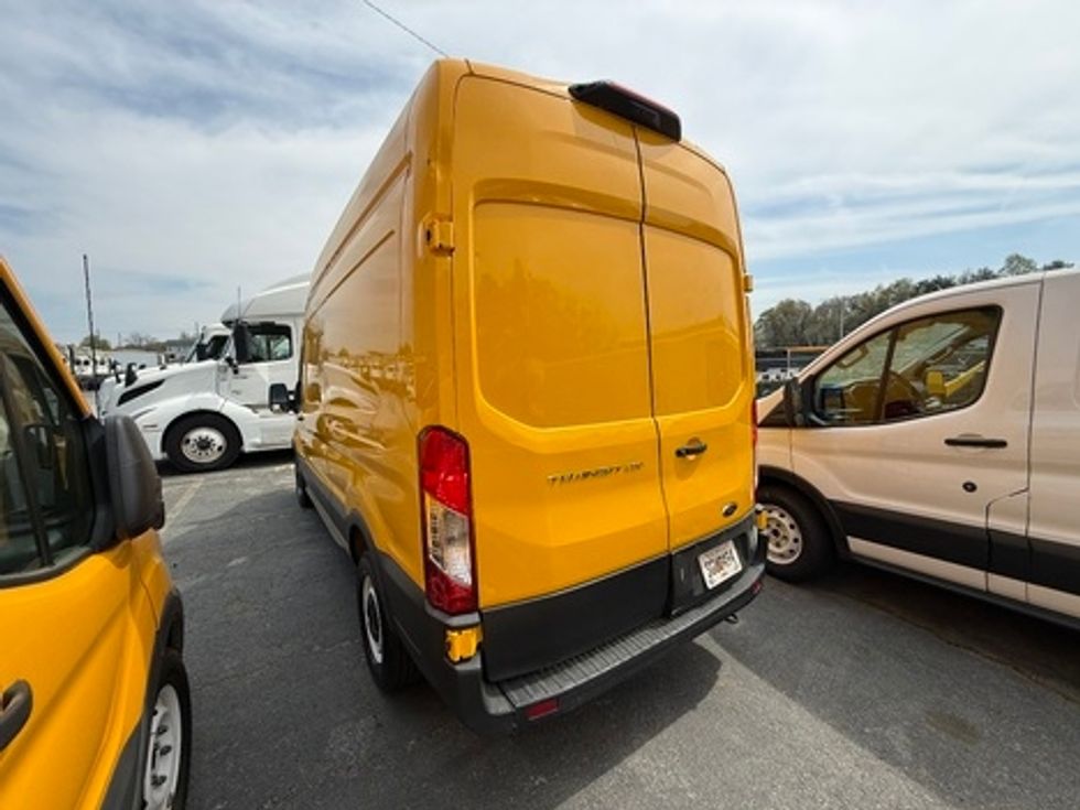 Cargo Van (Panel Van)-Light and Medium Duty Trucks-Ford-2021-Transit 250-Forest Park-GA-89,814\n\t\tmiles-$ 31,750 - Image 4