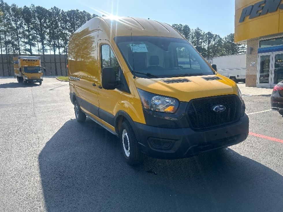 Cargo Van (Panel Van)-Light and Medium Duty Trucks-Ford-2021-Transit 250-Forest Park-GA-91,860\n\t\tmiles-$ 30,250 - Image 1