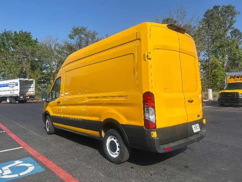 Cargo Van (Panel Van)-Light and Medium Duty Trucks-Ford-2021-Transit 250-Forest Park-GA-91,860\n\t\tmiles-$ 30,250 - Image 6