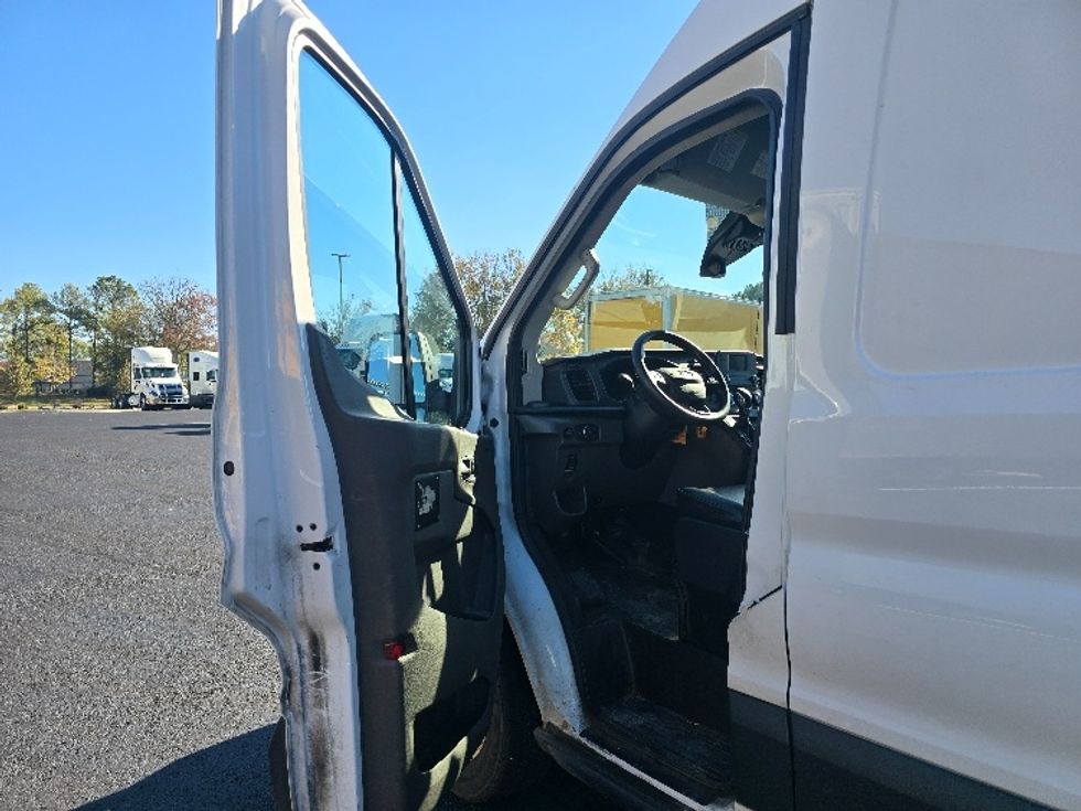Cargo Van (Panel Van)-Light and Medium Duty Trucks-Ford-2021-Transit 250-Forest Park-GA-95,403\n\t\tmiles-$ 34,500 - Image 15