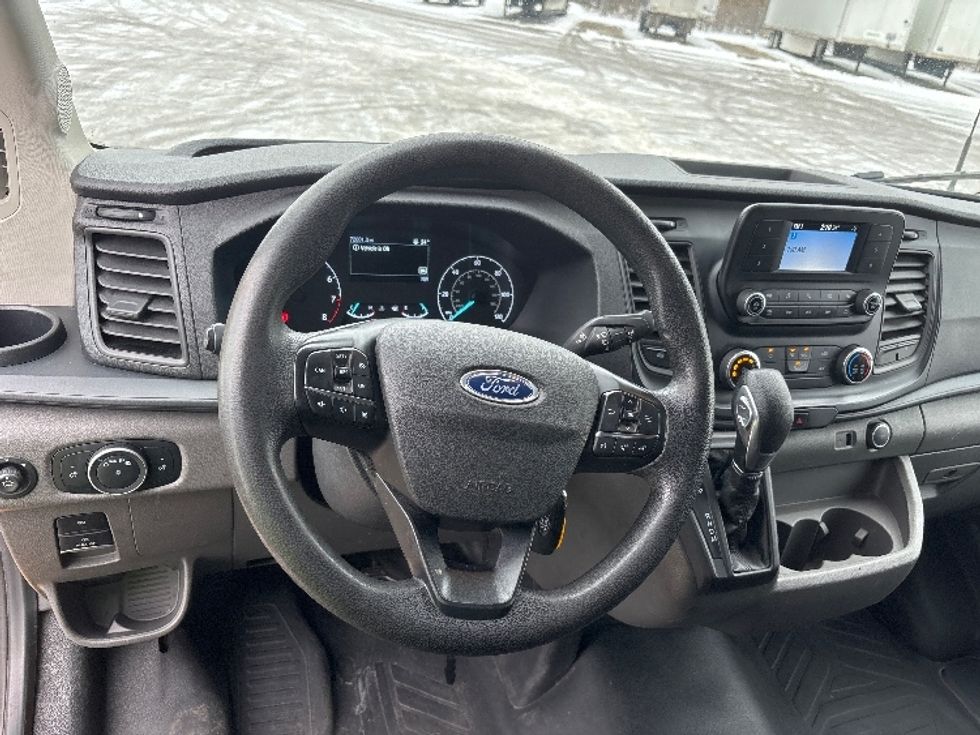 Cargo Van (Panel Van)-Light and Medium Duty Trucks-Ford-2021-Transit 250-Fort Wayne-IN-72,001\n\t\tmiles-$ 30,500 - Image 17