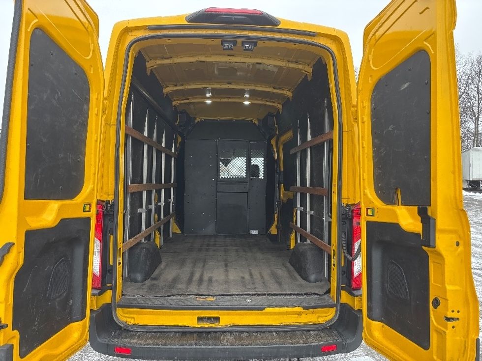 Cargo Van (Panel Van)-Light and Medium Duty Trucks-Ford-2021-Transit 250-Fort Wayne-IN-72,001\n\t\tmiles-$ 30,500 - Image 8