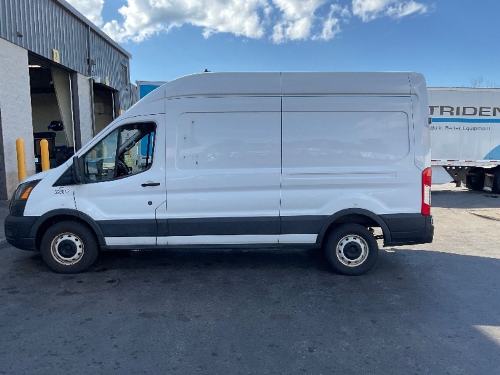Cargo Van (Panel Van)-Light and Medium Duty Trucks-Ford-2021-Transit 250-Fredonia-NY-79,381\n\t\tmiles-$ 32,750 - Image 4