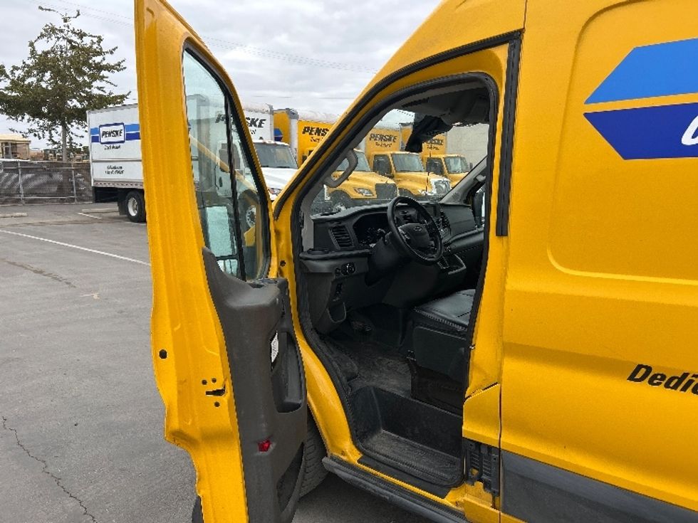 Cargo Van (Panel Van)-Light and Medium Duty Trucks-Ford-2021-Transit 250-Fresno-CA-105,859\n\t\tmiles-$ 29,750 - Image 13