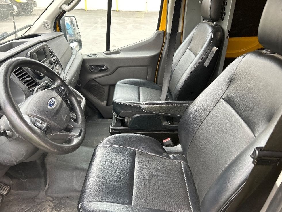 Cargo Van (Panel Van)-Light and Medium Duty Trucks-Ford-2021-Transit 250-Fresno-CA-105,859\n\t\tmiles-$ 29,750 - Image 16