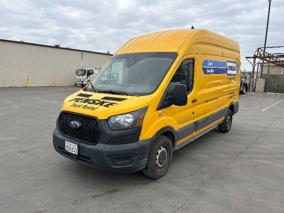 Cargo Van (Panel Van)-Light and Medium Duty Trucks-Ford-2021-Transit 250-Fresno-CA-105,859\n\t\tmiles-$ 29,750 - Image 3