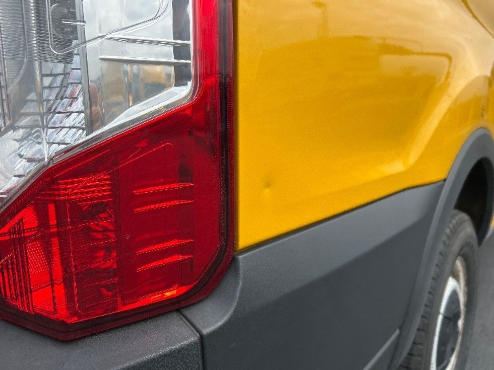 Cargo Van (Panel Van)-Light and Medium Duty Trucks-Ford-2021-Transit 250-Gilroy-CA-84,862\n\t\tmiles-$ 31,500 - Image 27