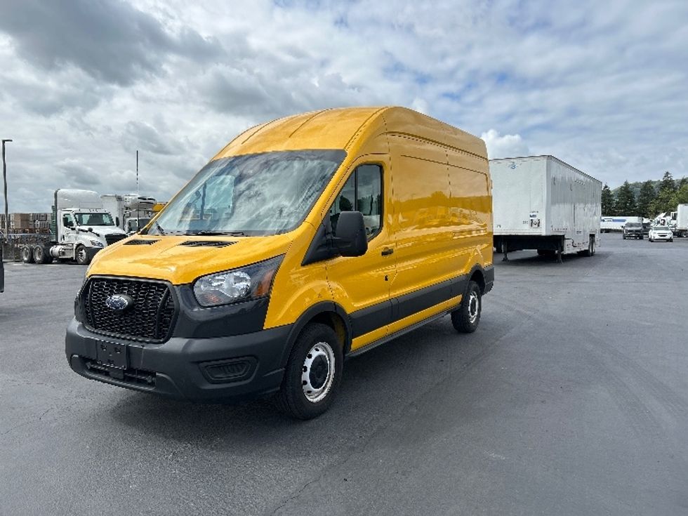 Cargo Van (Panel Van)-Light and Medium Duty Trucks-Ford-2021-Transit 250-Gilroy-CA-84,862\n\t\tmiles-$ 31,500 - Image 3