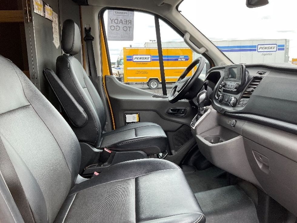 Cargo Van (Panel Van)-Light and Medium Duty Trucks-Ford-2021-Transit 250-Greeley-CO-71,568\n\t\tmiles-$ 32,000 - Image 22
