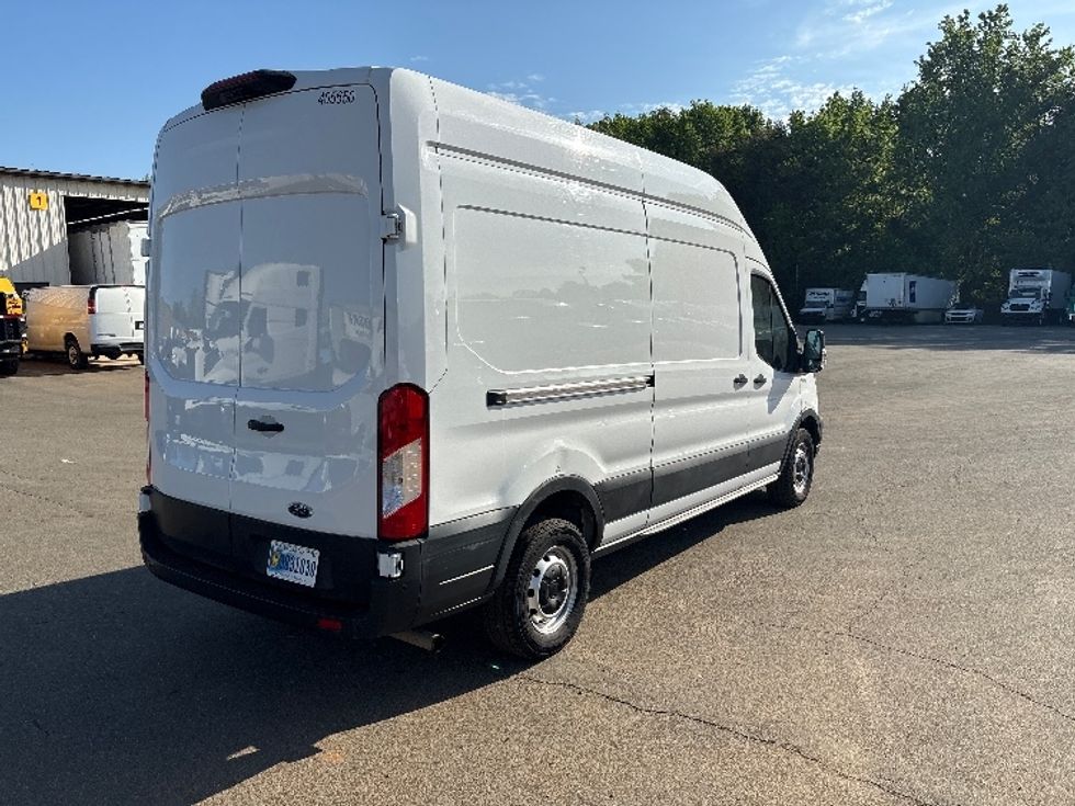 Cargo Van (Panel Van)-Light and Medium Duty Trucks-Ford-2021-Transit 250-Greensboro-NC-105,677\n\t\tmiles-$ 29,250 - Image 12