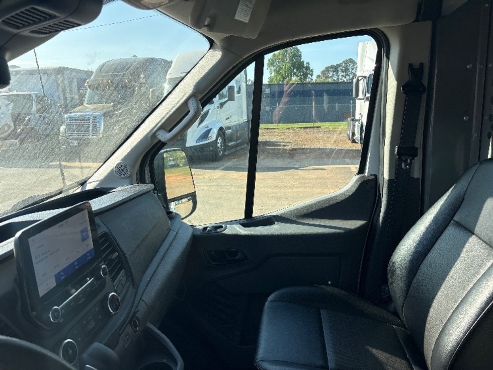 Cargo Van (Panel Van)-Light and Medium Duty Trucks-Ford-2021-Transit 250-Greensboro-NC-105,677\n\t\tmiles-$ 29,250 - Image 18