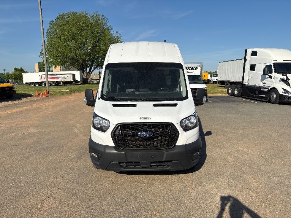 Cargo Van (Panel Van)-Light and Medium Duty Trucks-Ford-2021-Transit 250-Greensboro-NC-105,677\n\t\tmiles-$ 29,250 - Image 2