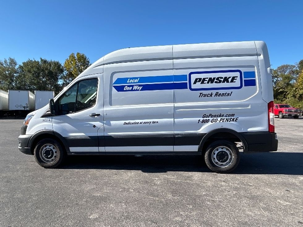Cargo Van (Panel Van)-Light and Medium Duty Trucks-Ford-2021-Transit 250-Greensboro-NC-114,756\n\t\tmiles-$ 35,500 - Image 4