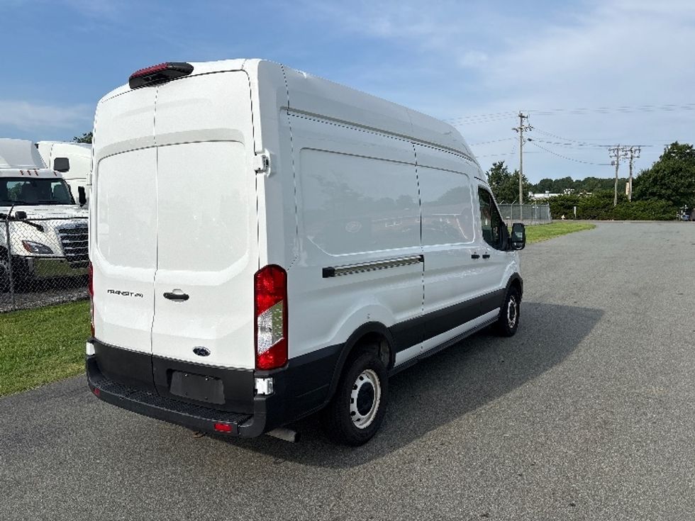 Cargo Van (Panel Van)-Light and Medium Duty Trucks-Ford-2021-Transit 250-Greensboro-NC-59,613\n\t\tmiles-$ 37,500 - Image 12