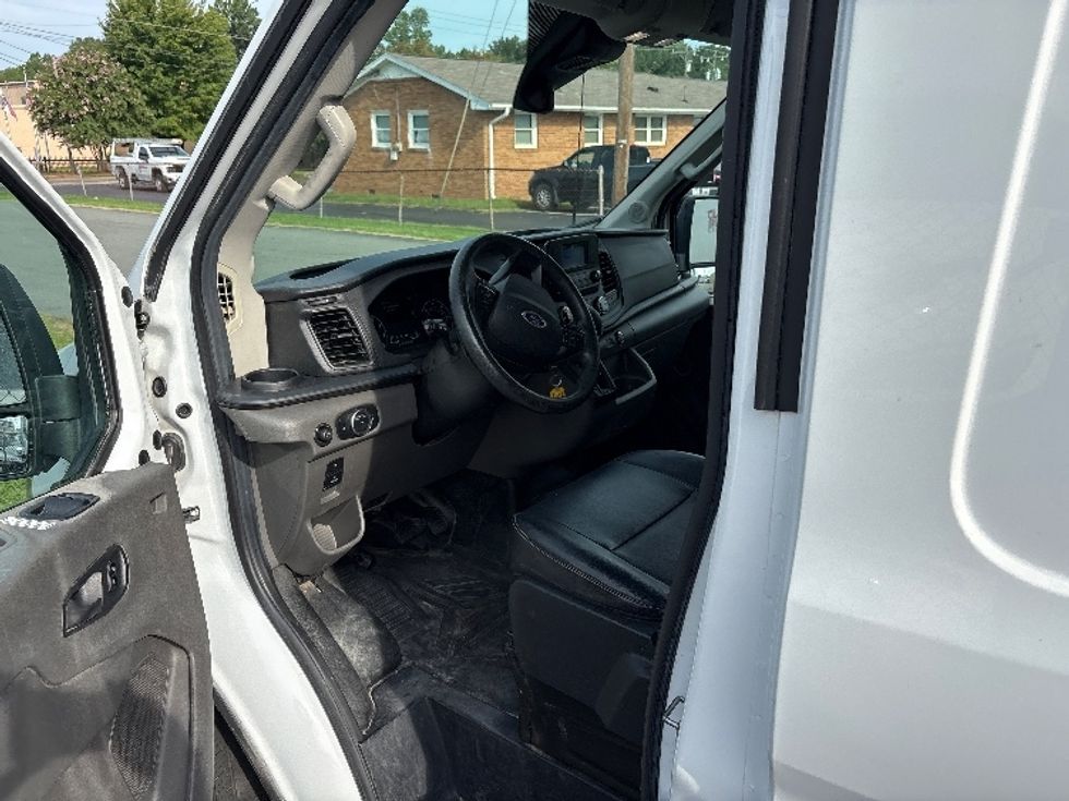Cargo Van (Panel Van)-Light and Medium Duty Trucks-Ford-2021-Transit 250-Greensboro-NC-59,613\n\t\tmiles-$ 37,500 - Image 15