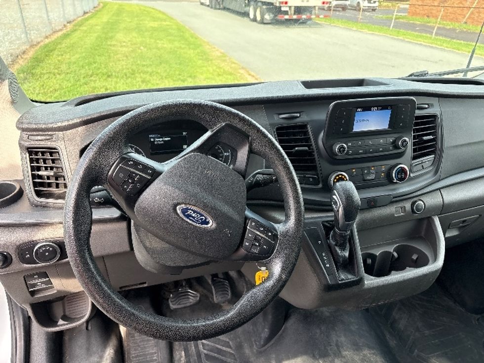 Cargo Van (Panel Van)-Light and Medium Duty Trucks-Ford-2021-Transit 250-Greensboro-NC-59,613\n\t\tmiles-$ 37,500 - Image 17