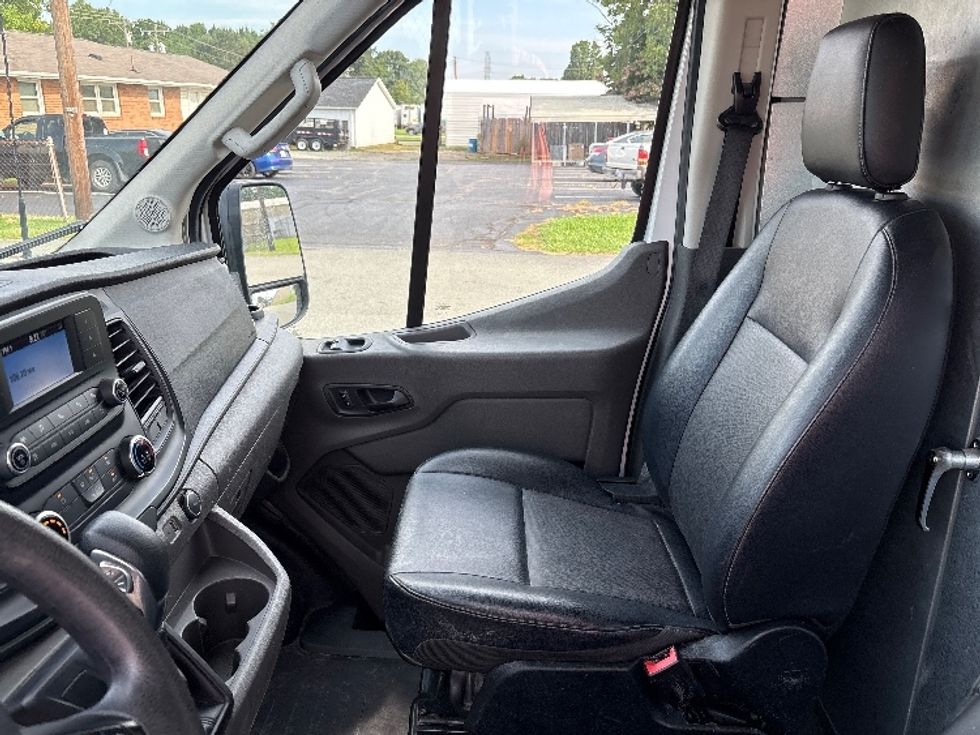 Cargo Van (Panel Van)-Light and Medium Duty Trucks-Ford-2021-Transit 250-Greensboro-NC-59,613\n\t\tmiles-$ 37,500 - Image 18