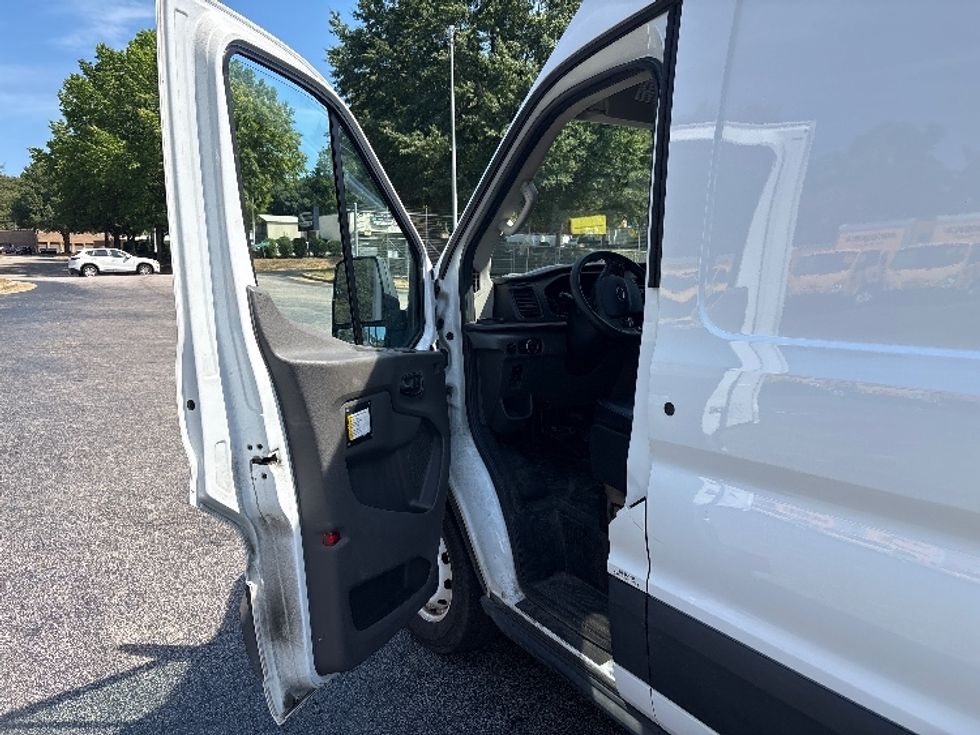 Cargo Van (Panel Van)-Light and Medium Duty Trucks-Ford-2021-Transit 250-Greensboro-NC-93,623\n\t\tmiles-$ 33,250 - Image 15