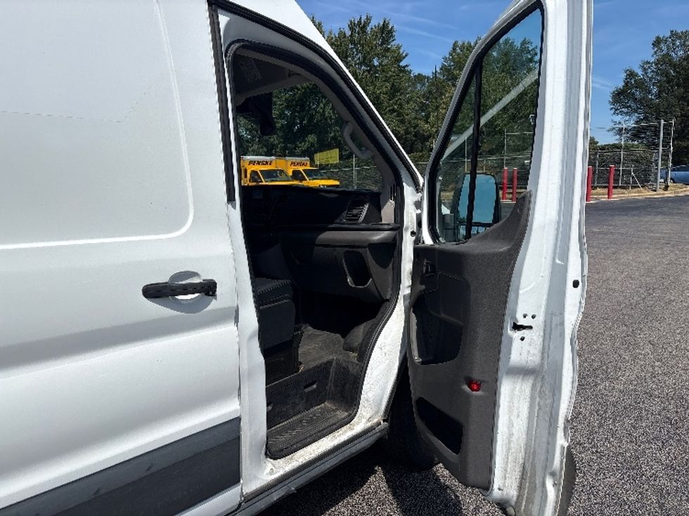 Cargo Van (Panel Van)-Light and Medium Duty Trucks-Ford-2021-Transit 250-Greensboro-NC-93,623\n\t\tmiles-$ 33,250 - Image 19