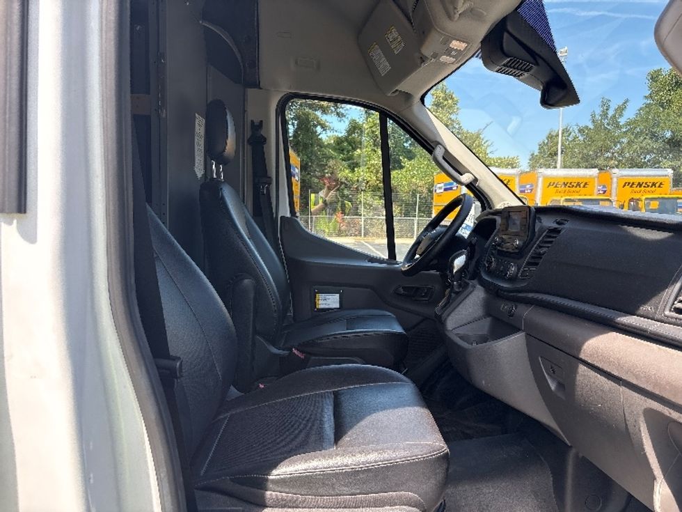 Cargo Van (Panel Van)-Light and Medium Duty Trucks-Ford-2021-Transit 250-Greensboro-NC-93,623\n\t\tmiles-$ 33,250 - Image 21
